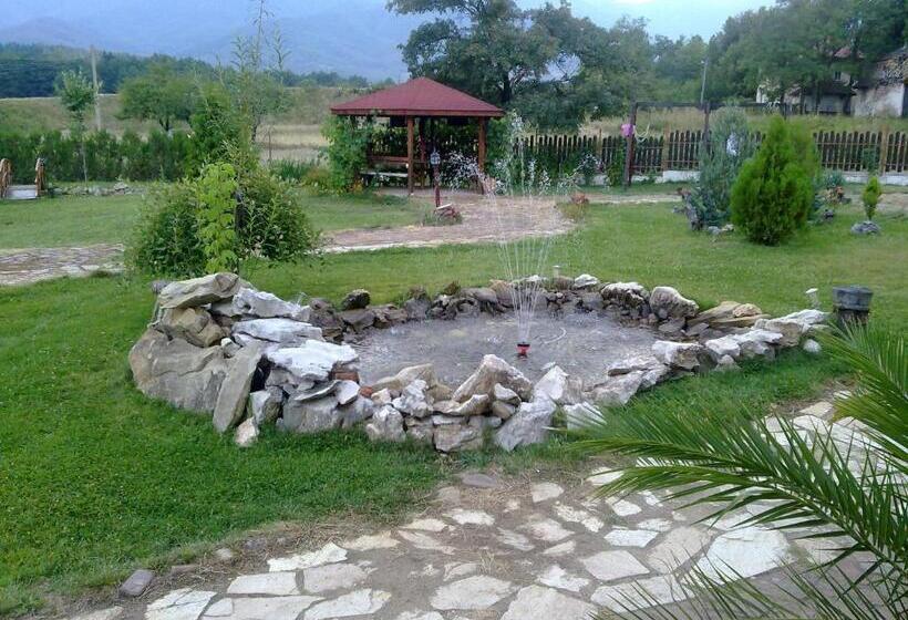 بنسيون Sveti Georgi Family