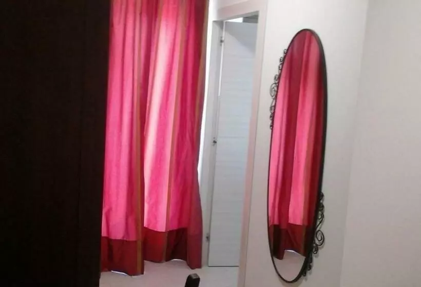 Majatalo Fgs Service Snc White Room