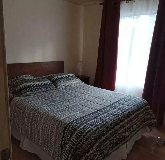 Retkeilymaja El Fogon De Rio Claro