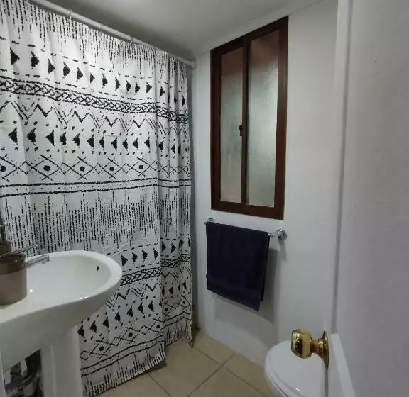 Retkeilymaja El Fogon De Rio Claro