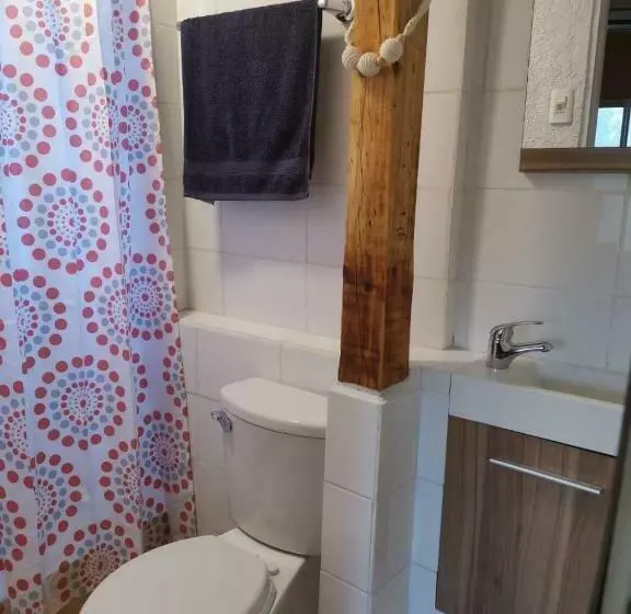 Retkeilymaja El Fogon De Rio Claro