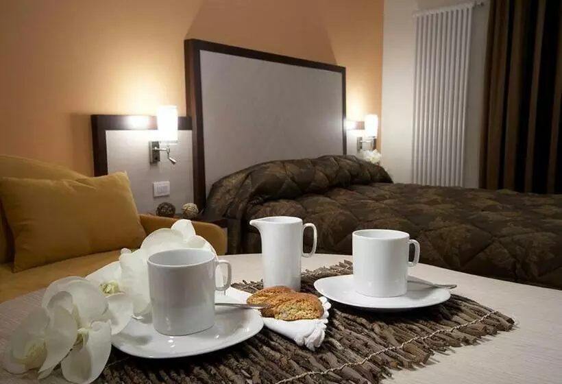 Retkeilymaja Giorgio E Flora Ristorante E Locanda