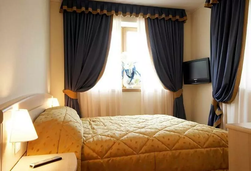 Retkeilymaja Giorgio E Flora Ristorante E Locanda