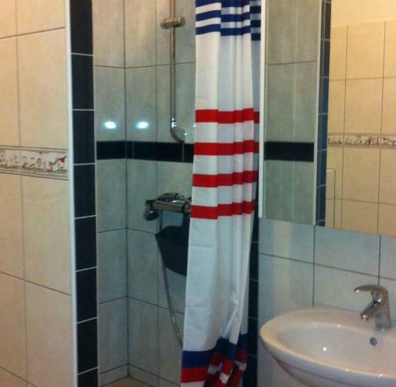 호스텔 Landgasthof Hegau