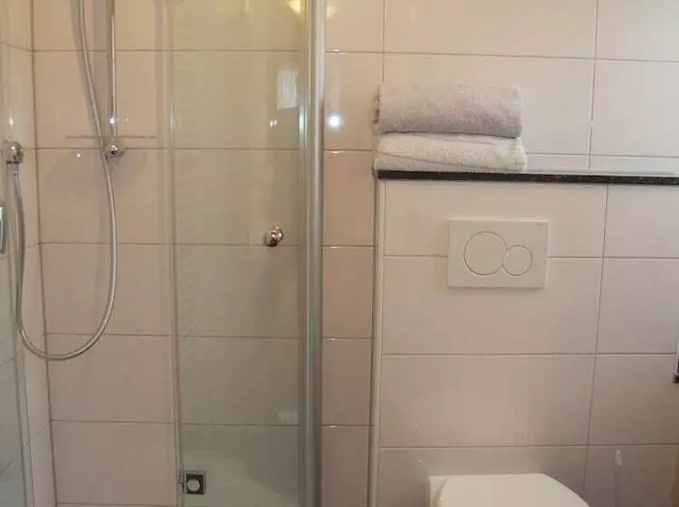 Aamiaismajoitus (B&B) Atelier Reinhart