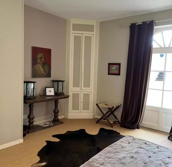 ベッドアンドブレックファースト Chambres D'aumont