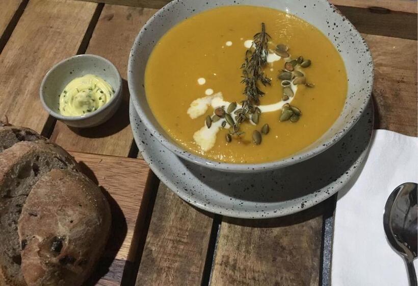 Bed and Breakfast Copeland House