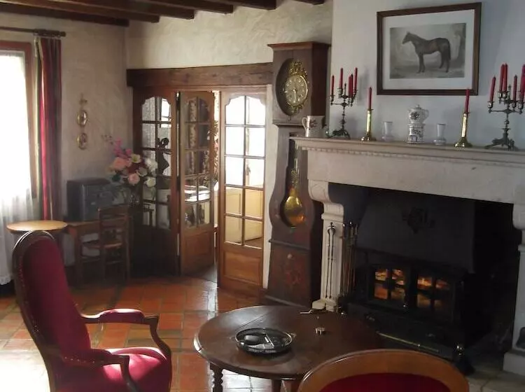 Aamiaismajoitus (B&B) Le Clos De La Font Queroy