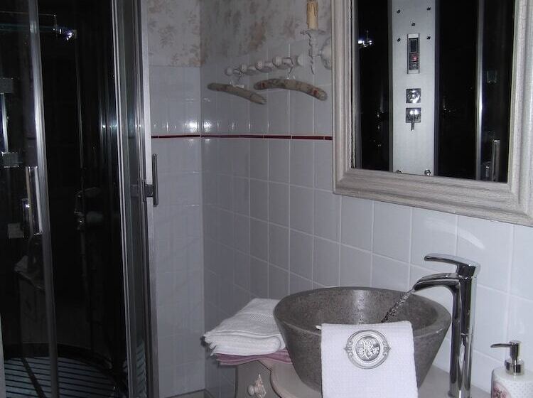 Bed and Breakfast Le Clos De La Font Queroy