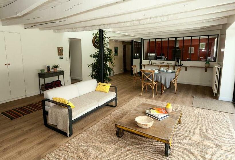 민박 Maison D'hôtes Les Escures