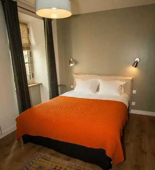 Aamiaismajoitus (B&B) Maison D'hôtes Les Escures