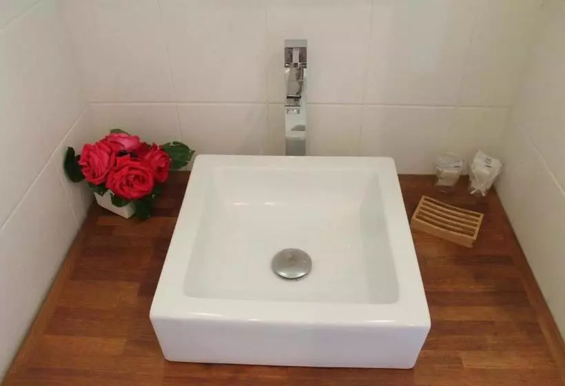 Aamiaismajoitus (B&B) Manoir De La Queue Du Renard