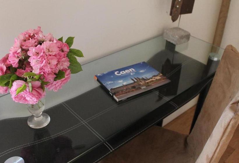 مبيت وإفطار Manoir De La Queue Du Renard