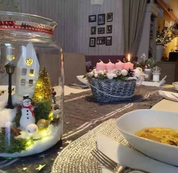 Aamiaismajoitus (B&B) Sólyomvár Lak