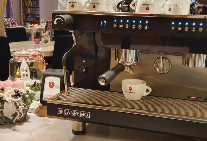 צימר Sólyomvár Lak