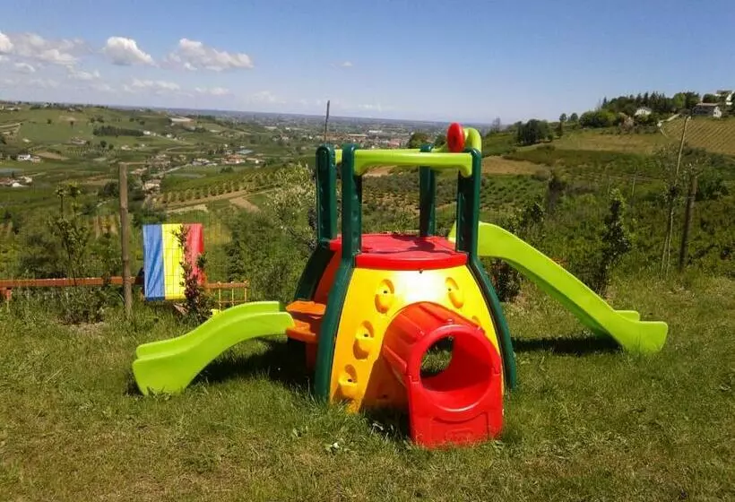 ホテル Agriturismo Apollinare