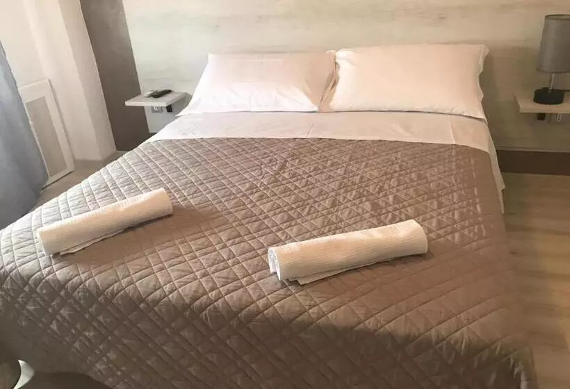 ホテル Albergo Ristorante Uspa