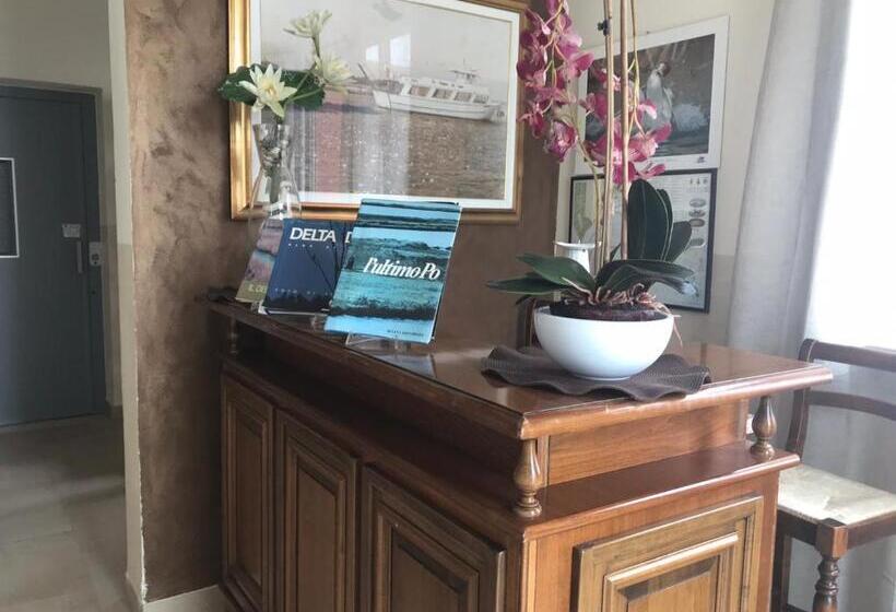 ホテル Albergo Ristorante Uspa