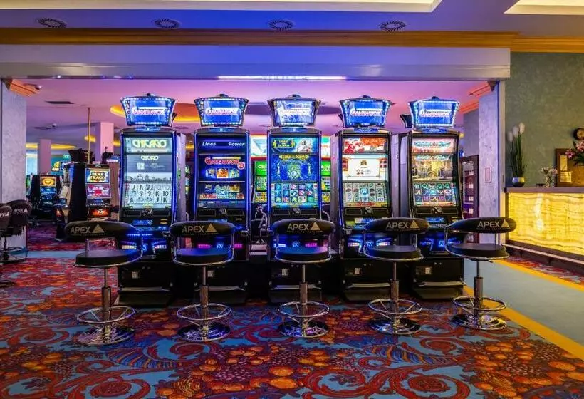 Hotelli Imperial Casino Strazny