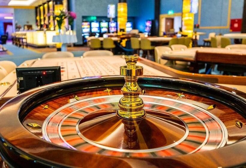 בית מלון כפרי Imperial Casino Strazny