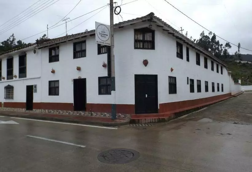 ホテル La Casona Nuñez