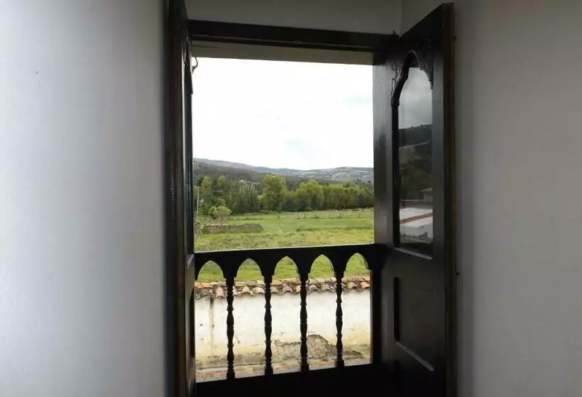 ホテル La Casona Nuñez