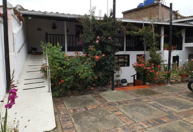 Отель La Casona Nuñez