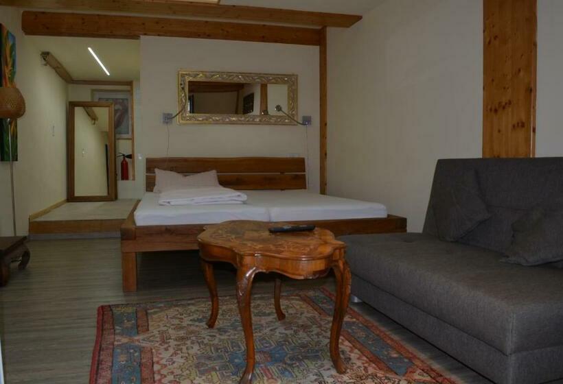 فندق Zum Alten Schlawiner