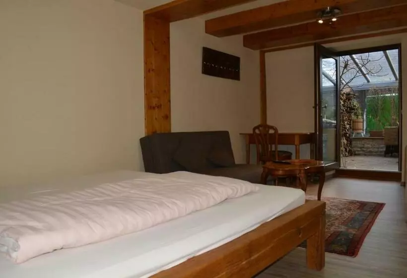 Hotelli Zum Alten Schlawiner