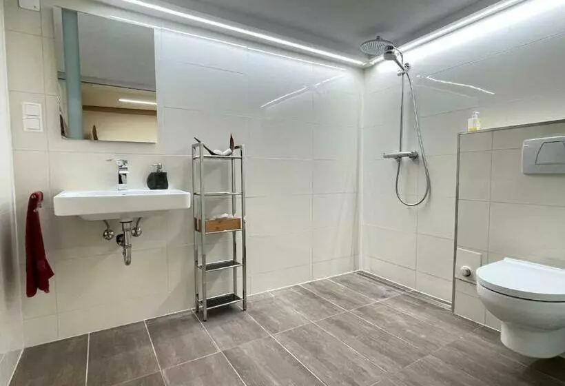 Hotelli Zum Alten Schlawiner