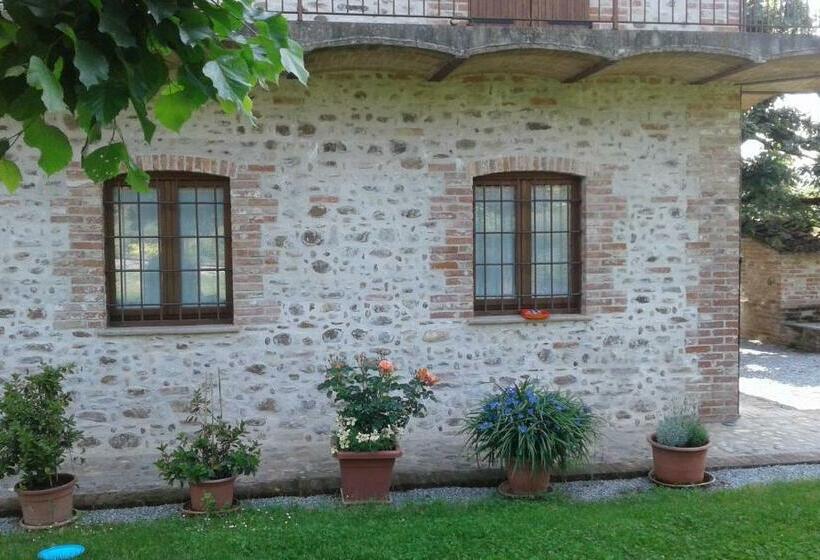 ペンション Cascina Stralla