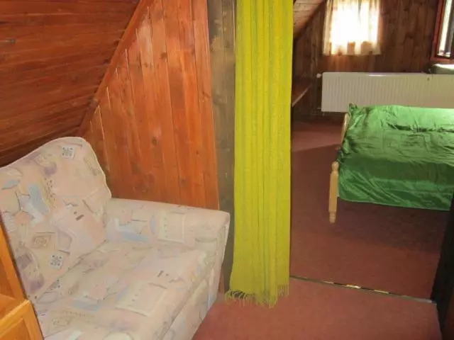 Majatalo Guest House Leona