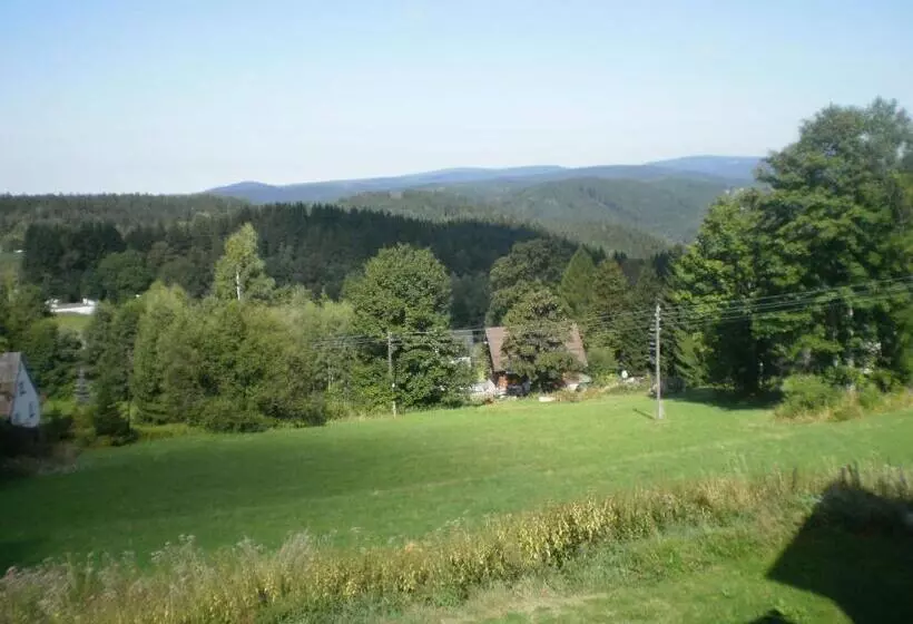 Majatalo Guest House Leona