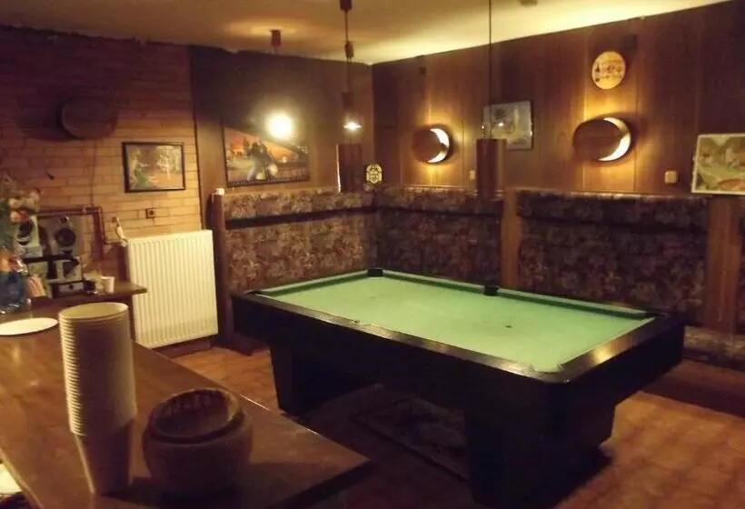 Majatalo Guest House Leona