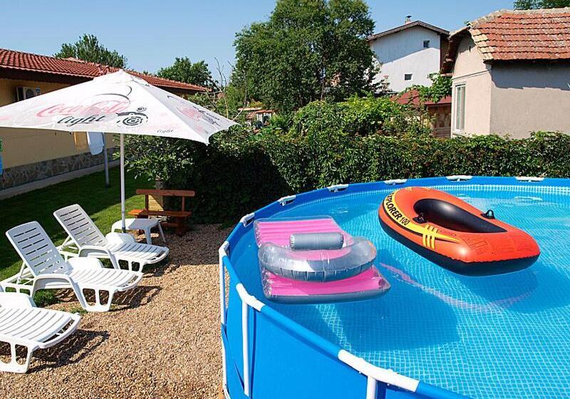 پانسیون Guesthouse Mirage