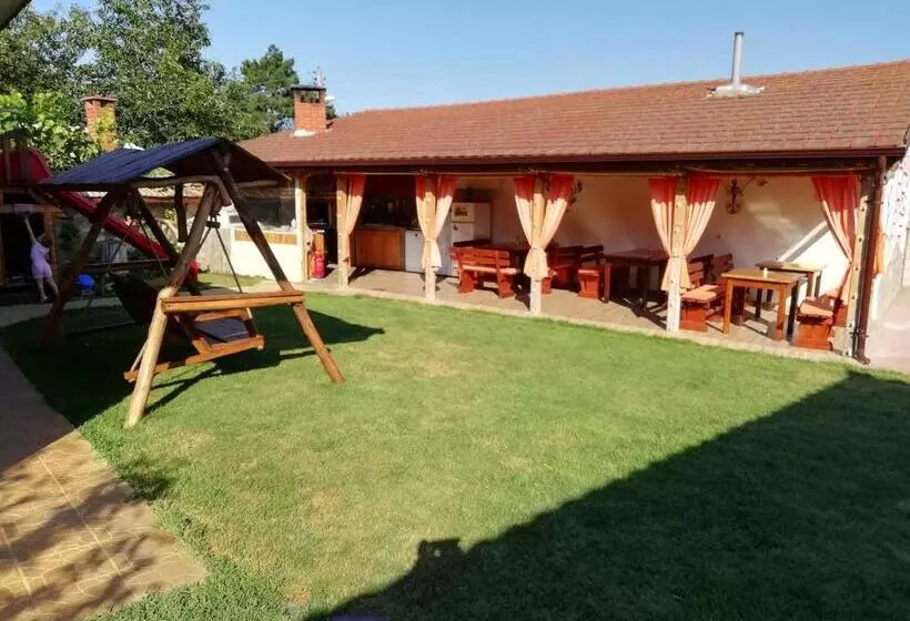 پانسیون Guesthouse Mirage