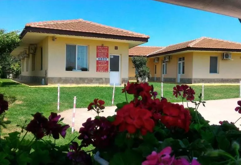 پانسیون Guesthouse Mirage