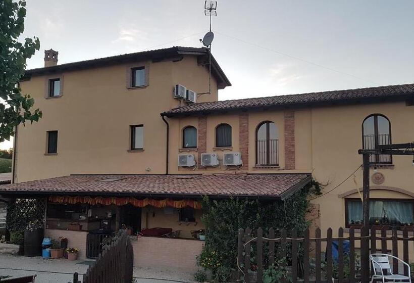 ペンション La Locanda Dei Cavalieri Affittacamere