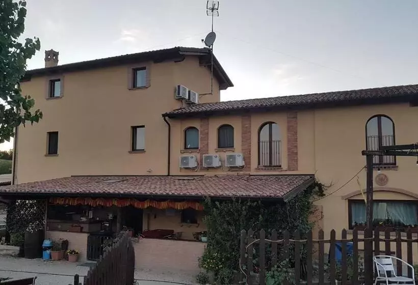 ペンション La Locanda Dei Cavalieri Affittacamere