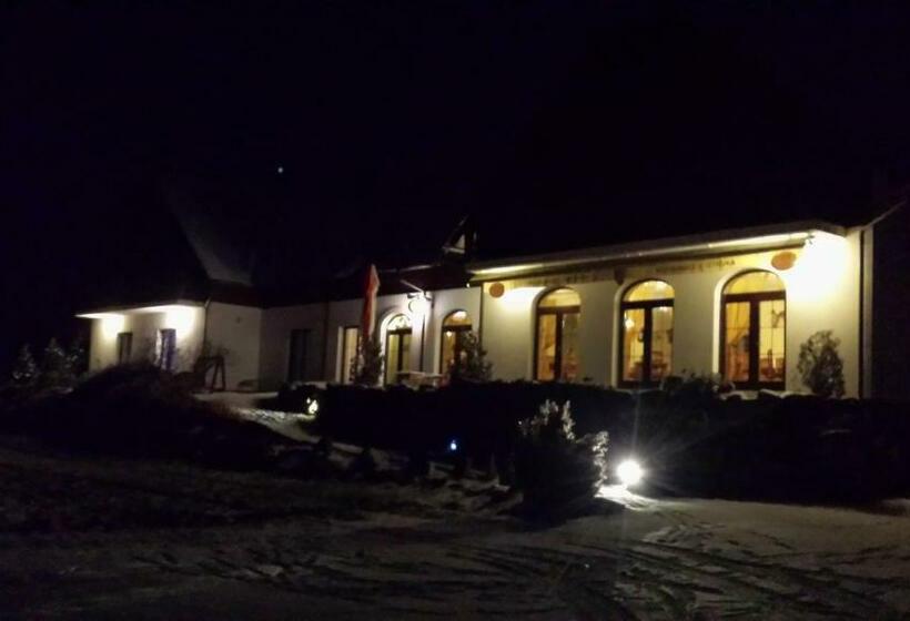 펜션 Penzion Tetřívek