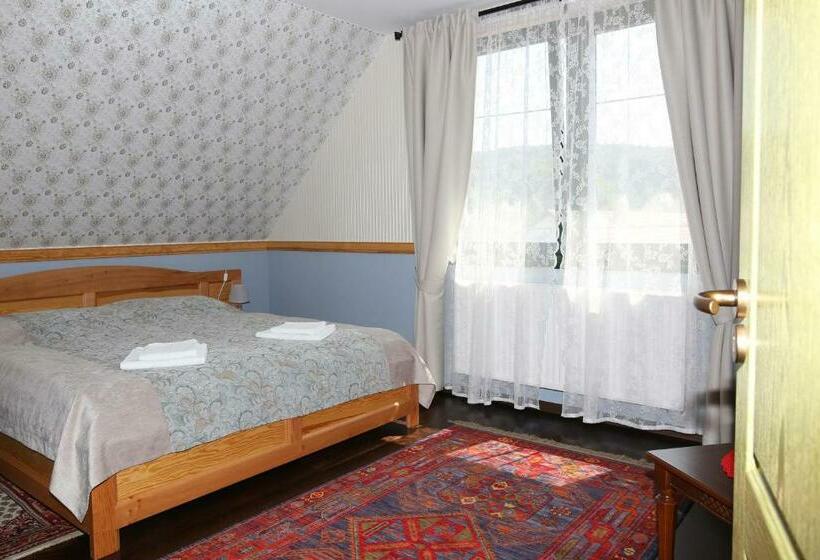 펜션 Sasfészek Vendégház