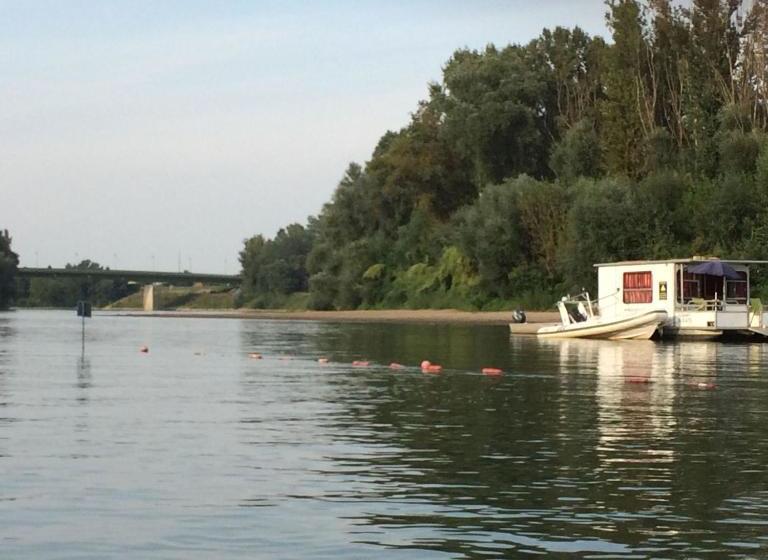 ペンション Szamos Party Vendégház