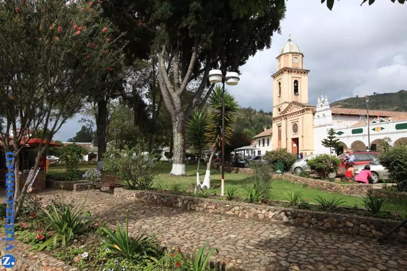 ペンション Tonsuca