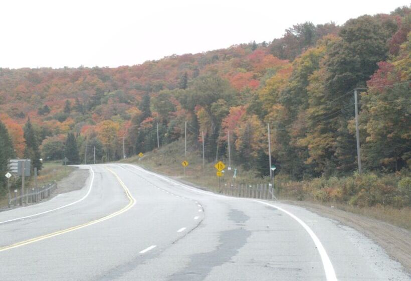 The Village Inn Motel