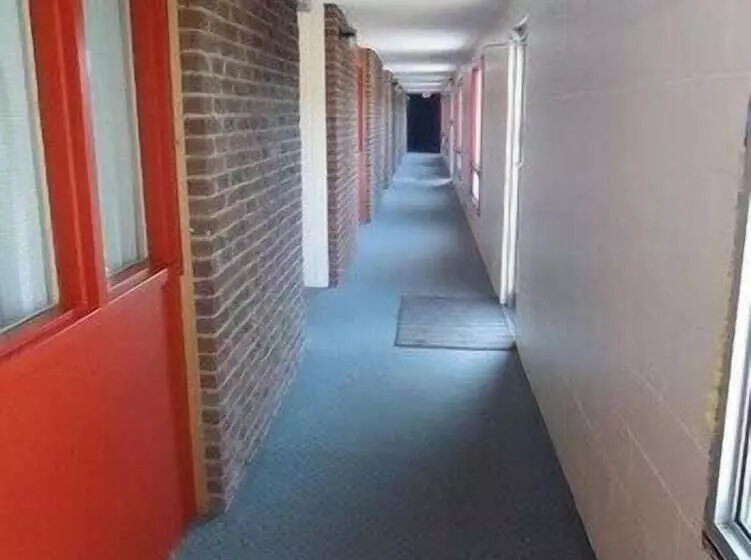 The Village Inn Motel