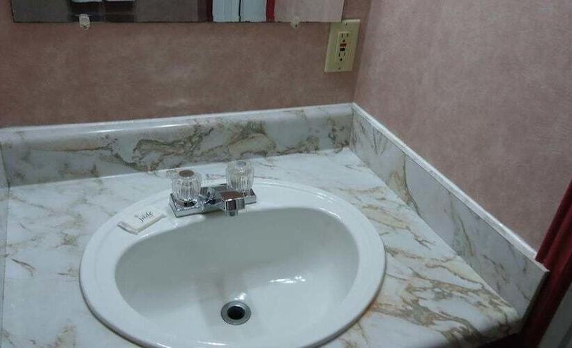 The Village Inn Motel