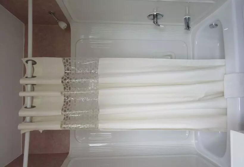 The Village Inn Motel