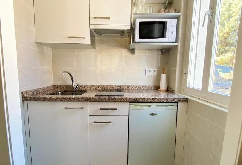 Casablanca Hotel Studios