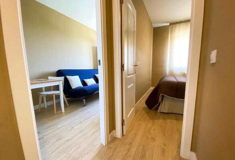 Casablanca Hotel Studios