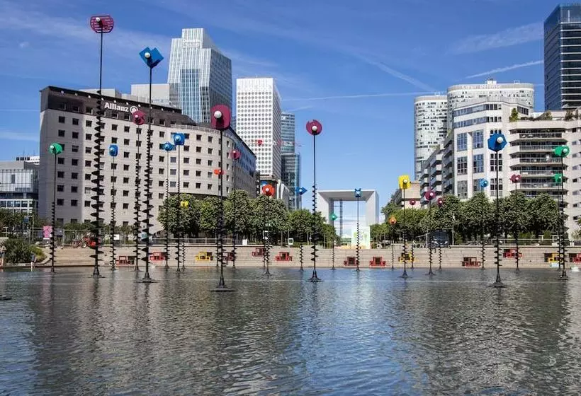 Citadines La Defense Paris
